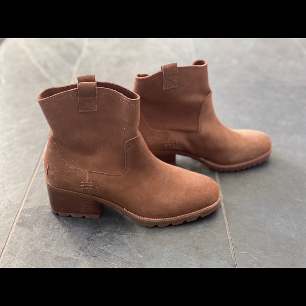 Sorel booties super cute and comfy